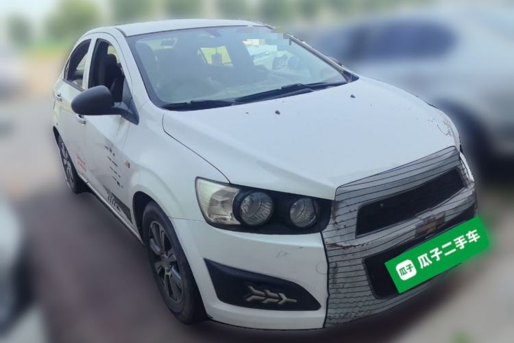 Used Chevrolet Aveo Sonic 2011 Sedan 1.4L MT SL Front Right 45 Deg