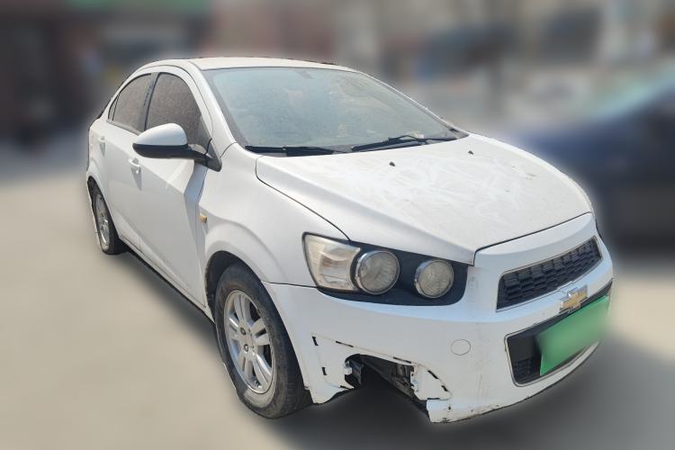 Used Chevrolet Aveo Sonic 2011 Sedan 1.4L MT SL Front Right 45 Deg
