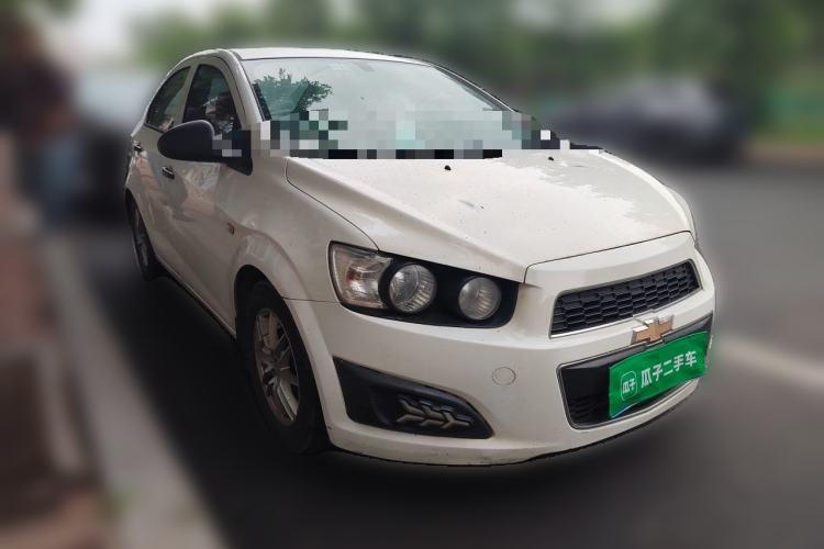 Used Chevrolet Aveo Sonic 2011 Sedan 1.4L MT SL Front Right 45 Deg