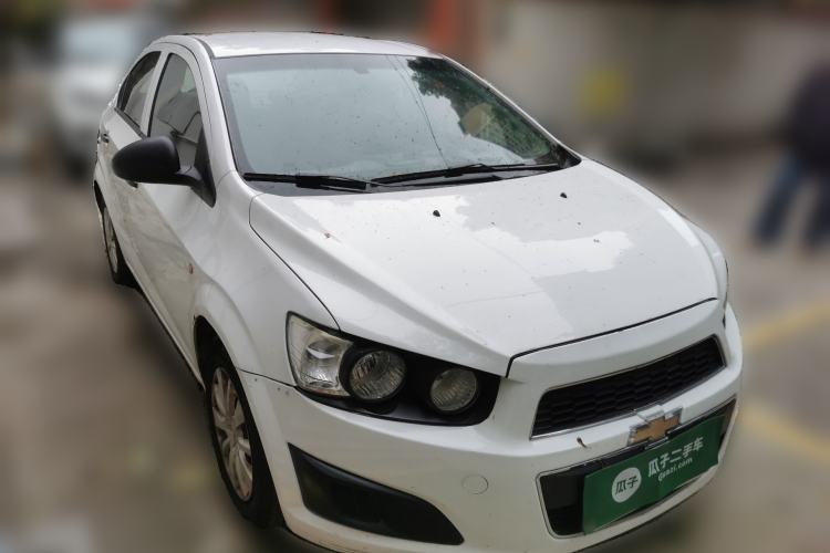 Used Chevrolet Aveo Sonic 2011 Sedan 1.4L MT SL Front Right 45 Deg