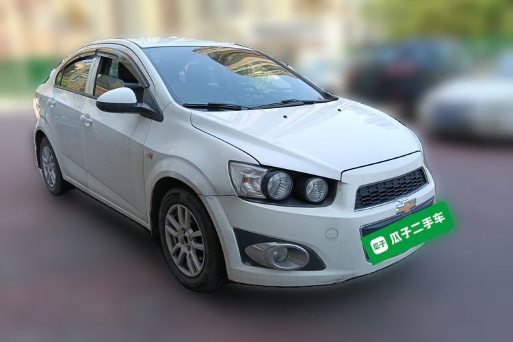 Used Chevrolet Aveo Sonic 2011 Sedan 1.4L MT SL Front Right 45 Deg