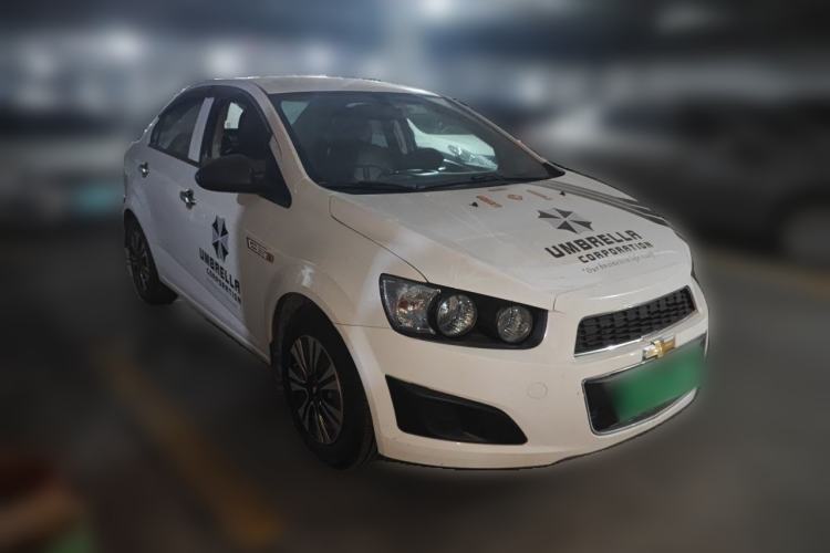 Used Chevrolet Aveo Sonic 2011 Sedan 1.4L MT SL Front Right 45 Deg