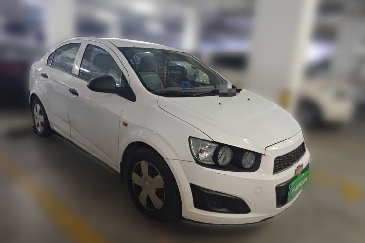 Used Chevrolet Aveo Sonic 2011 Sedan 1.4L MT SL Front Right 45 Deg
