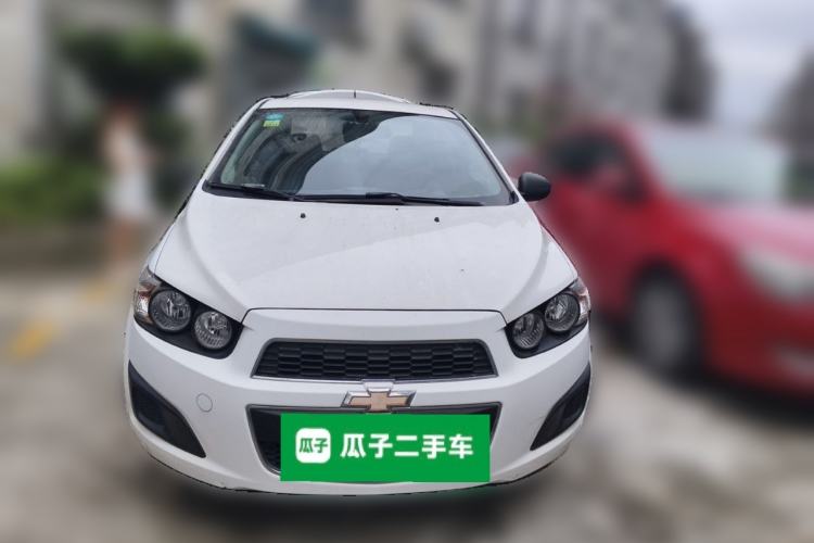 Used Chevrolet Aveo Sonic 2011 Sedan 1.4L MT SL Front