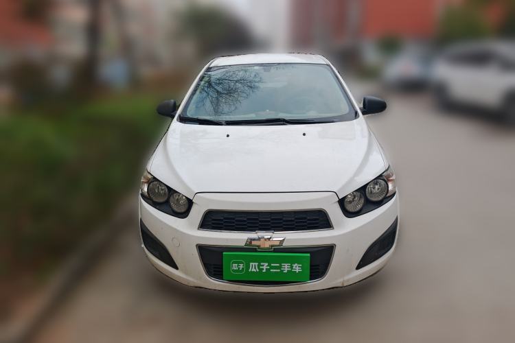 Used Chevrolet Aveo Sonic 2011 Sedan 1.4L MT SL Front
