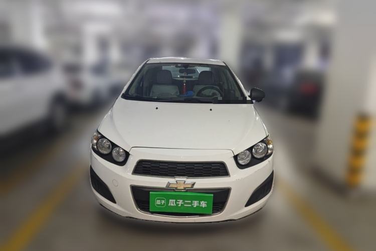 Used Chevrolet Aveo Sonic 2011 Sedan 1.4L MT SL Front