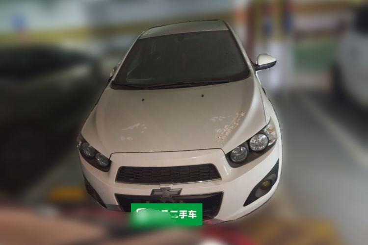 Used Chevrolet Aveo Sonic 2011 Sedan 1.4L MT SL Front