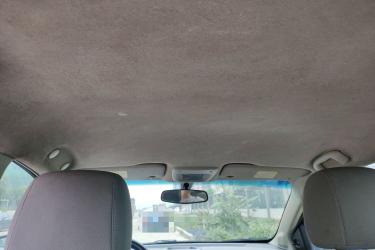 Used Chevrolet Aveo Sonic 2011 Sedan 1.4L MT SL Headliner