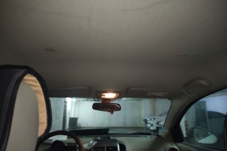 Used Chevrolet Aveo Sonic 2011 Sedan 1.4L MT SL Headliner