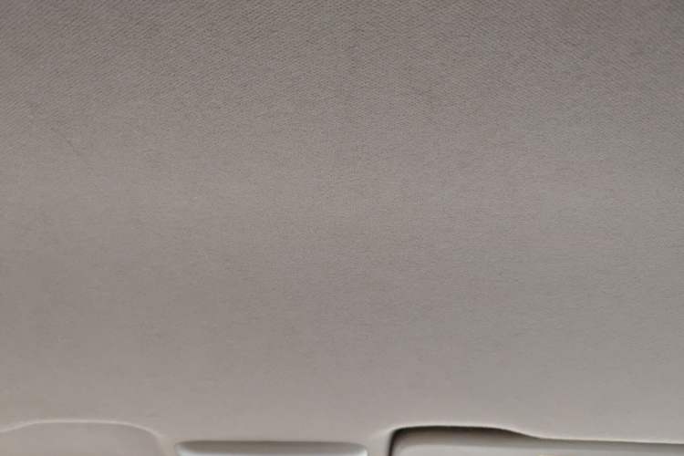 Used Chevrolet Aveo Sonic 2011 Hatchback 1.4L MT SE Headliner