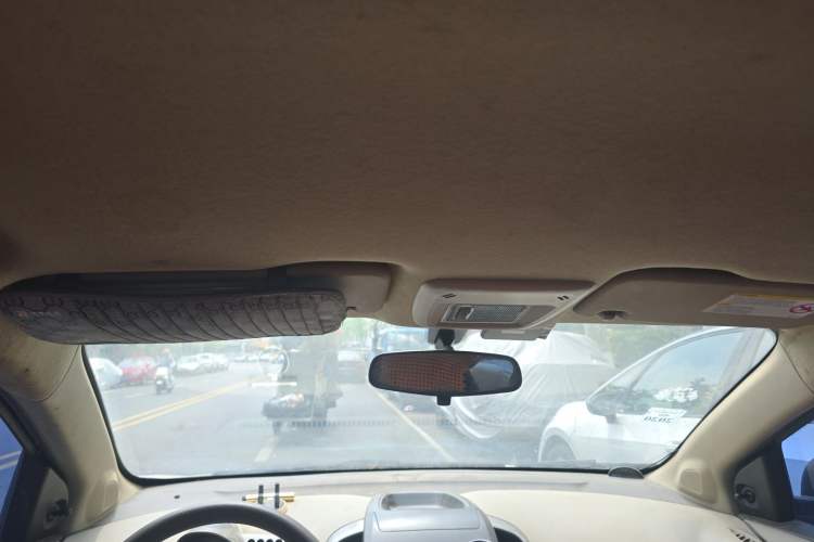 Used Chevrolet Aveo Sonic 2011 Sedan 1.4L MT SL Headliner