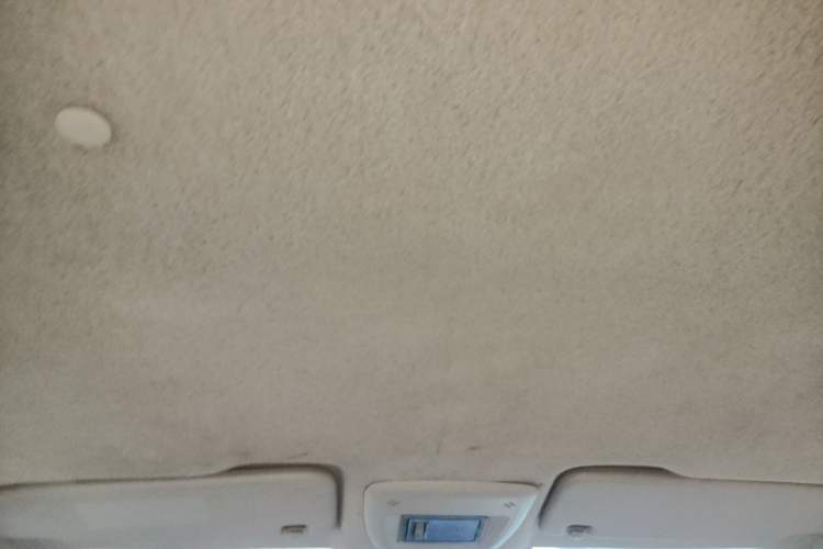 Used Chevrolet Aveo Sonic 2011 Sedan 1.4L MT SL Headliner