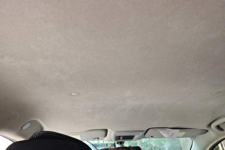 Used Chevrolet Aveo Sonic 2011 Sedan 1.4L MT SL Headliner