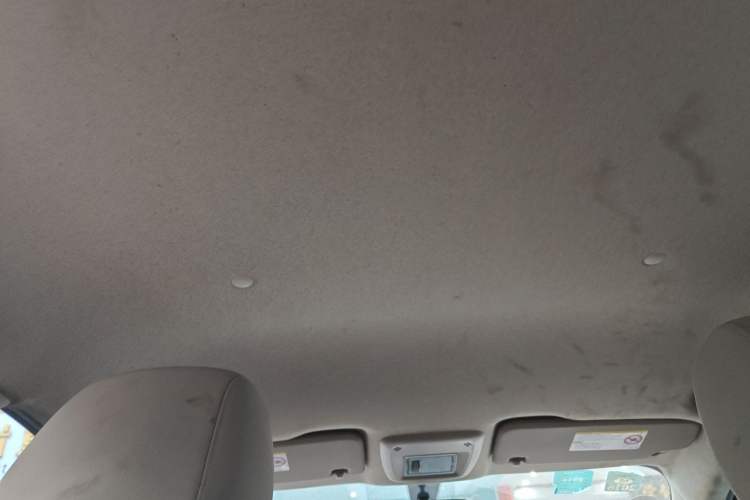 Used Chevrolet Aveo Sonic 2011 Sedan 1.4L MT SL Headliner