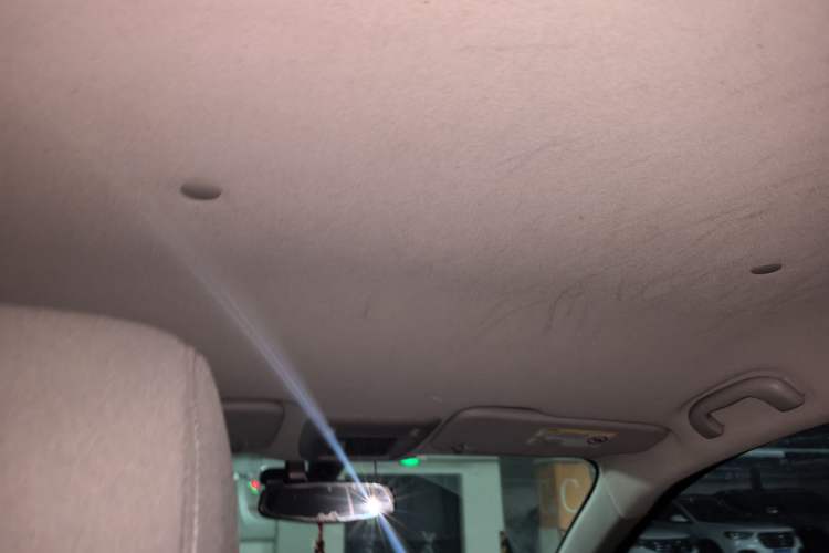 Used Chevrolet Aveo Sonic 2011 Hatchback 1.4L MT SE Headliner
