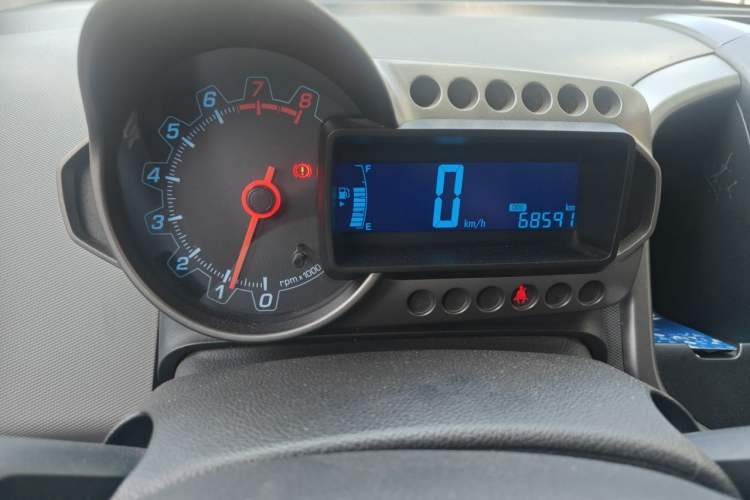 Used Chevrolet Aveo Sonic 2011 Sedan 1.4L MT SL Instrument Cluster