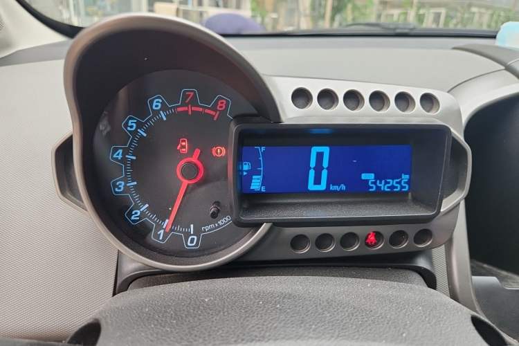 Used Chevrolet Aveo Sonic 2011 Sedan 1.4L MT SL Instrument Cluster