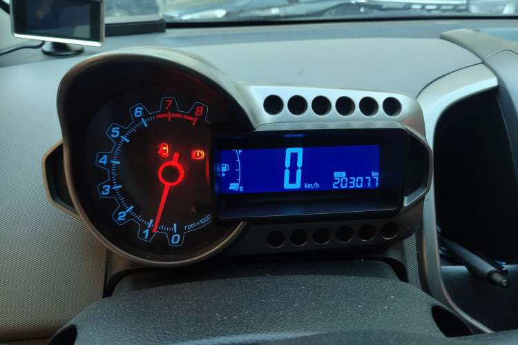 Used Chevrolet Aveo Sonic 2011 Sedan 1.6L Manual Transmission SX Instrument Cluster