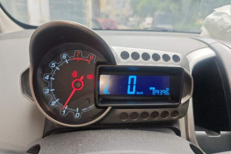 Used Chevrolet Aveo Sonic 2011 Sedan 1.4L MT SL Instrument Cluster