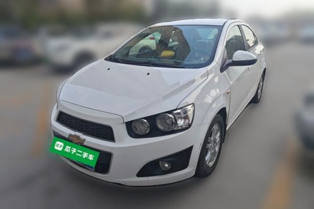 Used Chevrolet Aveo Sonic 2011 Sedan 1.4L MT SL