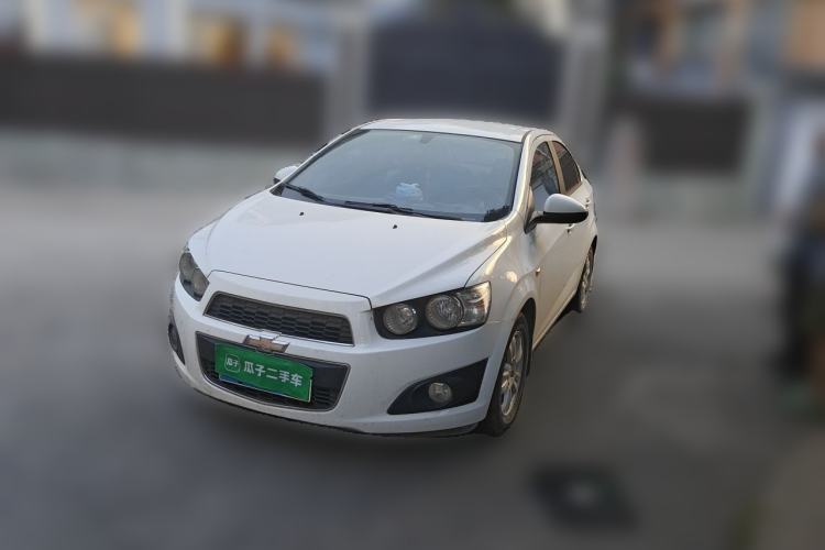 Used Chevrolet Aveo Sonic 2011 Sedan 1.4L Manual Transmission SE Guazi used car, China used car export, Used car for sale, Used  cars, Cheapest cars for sale