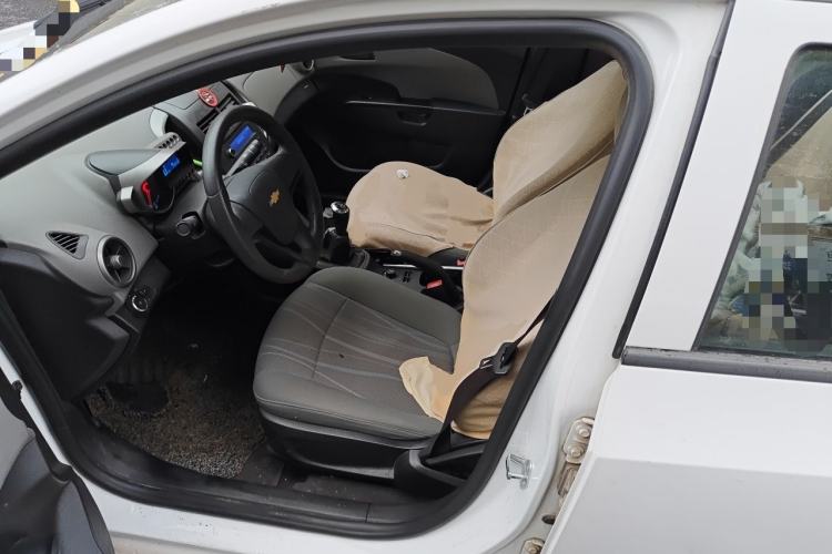 Used Chevrolet Aveo Sonic 2011 Sedan 1.4L MT SL Left Front Seat