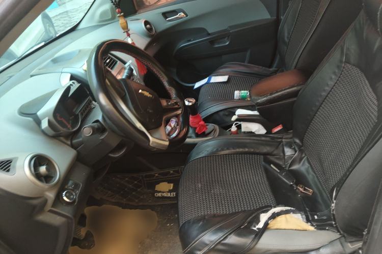 Used Chevrolet Aveo Sonic 2011 Sedan 1.6L Manual Transmission SX Left Front Seat