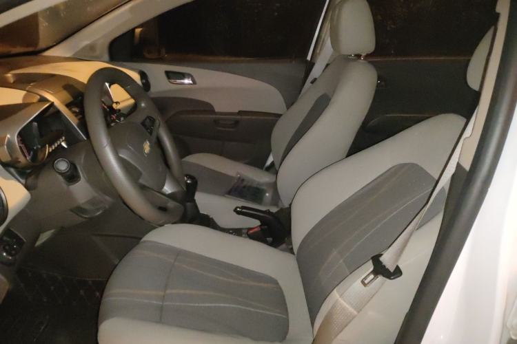 Used Chevrolet Aveo Sonic 2011 Sedan 1.4L Manual Transmission SE Left Front Seat