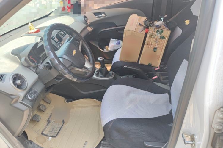 Used Chevrolet Aveo Sonic 2011 Sedan 1.4L MT SL Left Front Seat