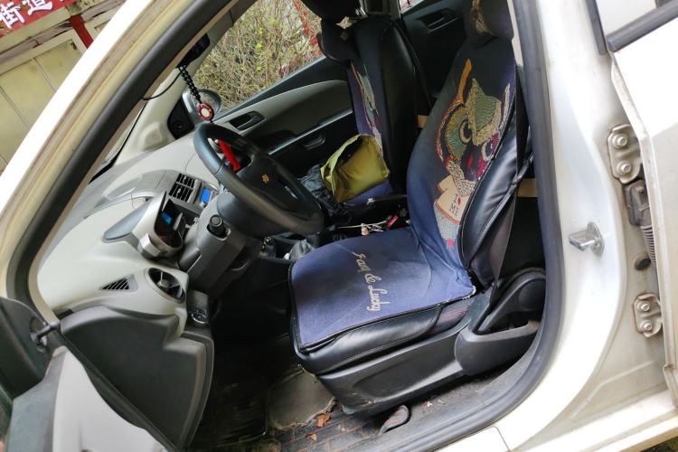 Used Chevrolet Aveo Sonic 2011 Sedan 1.4L MT SL Left Front Seat