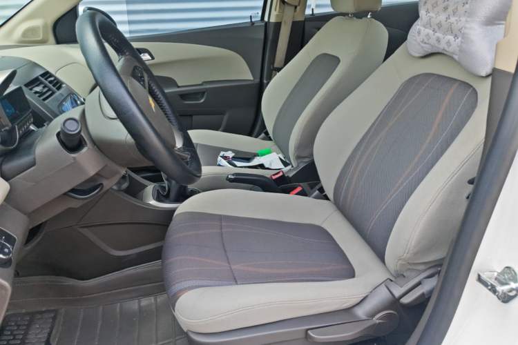 Used Chevrolet Aveo Sonic 2011 Sedan 1.4L Manual Transmission SE Left Front Seat