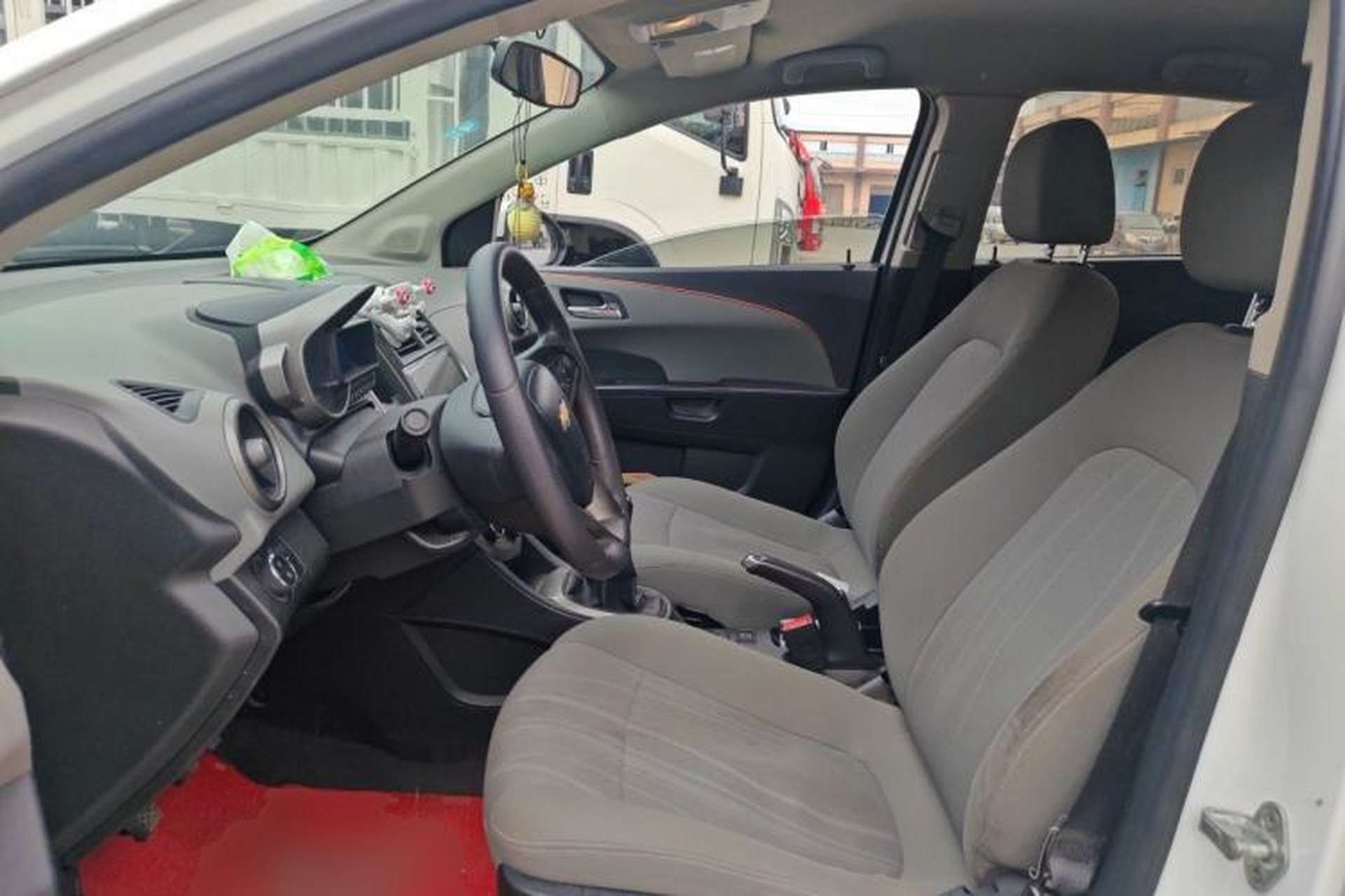 Used Chevrolet Aveo Sonic 2011 Hatchback 1.4L MT SE Left Front Seat