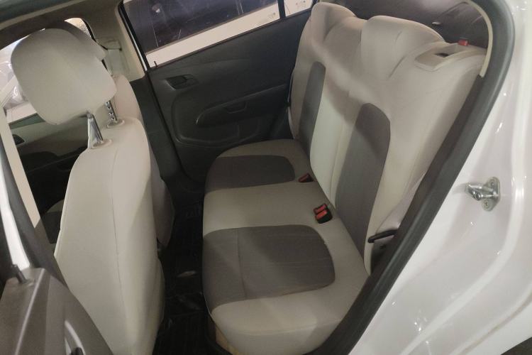 Used Chevrolet Aveo Sonic 2011 Sedan 1.4L MT SL Left Rear Seat