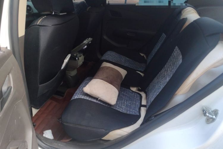 Used Chevrolet Aveo Sonic 2011 Sedan 1.4L MT SL Left Rear Seat