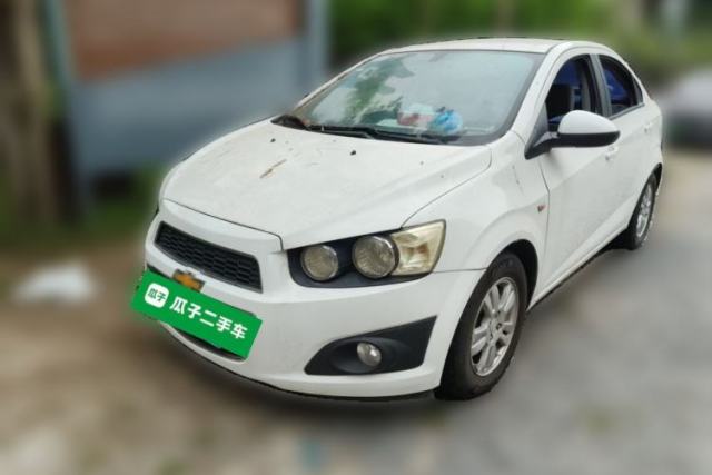 Used Chevrolet Aveo Sonic 2011 Sedan 1.4L Manual Transmission SE