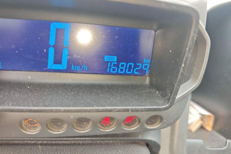Used Chevrolet Aveo Sonic 2011 Sedan 1.4L MT SL Odometer Close Up