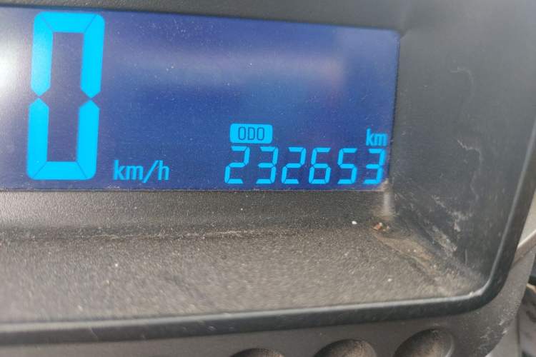 Used Chevrolet Aveo Sonic 2011 Sedan 1.4L MT SL Odometer Close Up