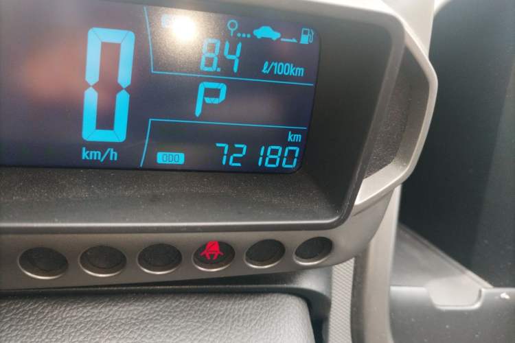 Used Chevrolet Aveo Sonic 2011 Hatchback 1.6L AT SX Odometer Close Up