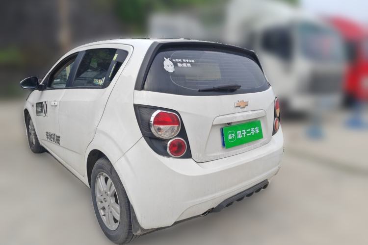 Used Chevrolet Aveo Sonic 2011 Hatchback 1.4L MT SE Rear Left 45 Deg