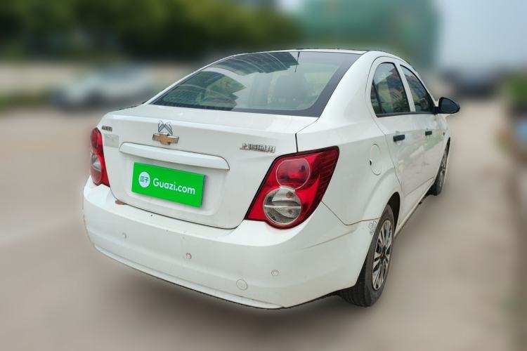 Used Chevrolet Aveo Sonic 2011 Sedan 1.4L MT SL Rear Right 45 Deg