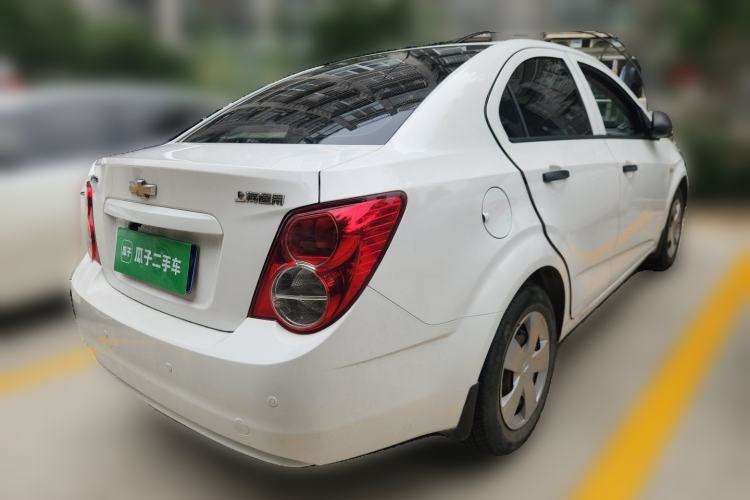 Used Chevrolet Aveo Sonic 2011 Sedan 1.4L MT SL Rear Right 45 Deg