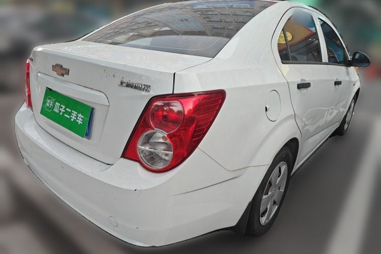 Used Chevrolet Aveo Sonic 2011 Sedan 1.4L MT SL Rear Right 45 Deg