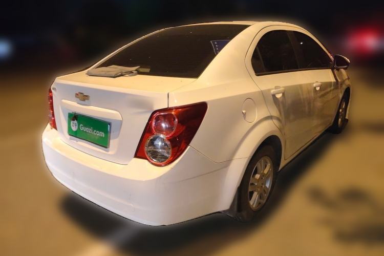 Used Chevrolet Aveo Sonic 2011 Sedan 1.4L Manual Transmission SE Rear Right 45 Deg