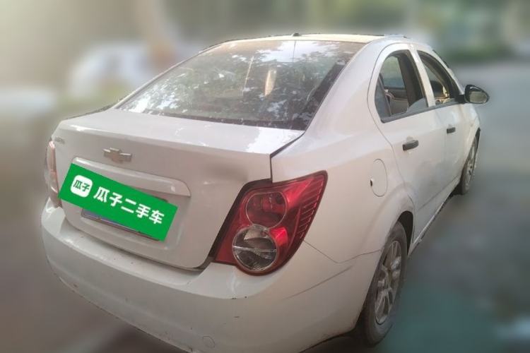 Used Chevrolet Aveo Sonic 2011 Sedan 1.4L MT SL Rear Right 45 Deg