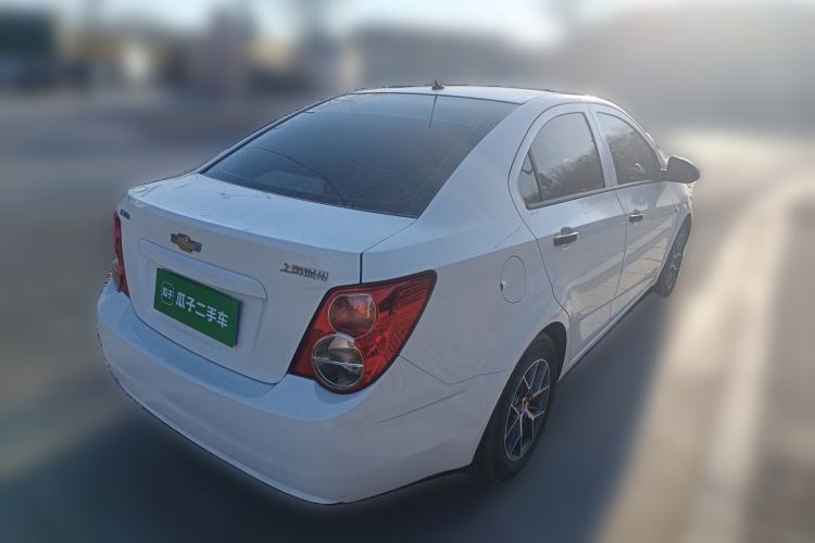 Used Chevrolet Aveo Sonic 2011 Sedan 1.4L MT SL Rear Right 45 Deg