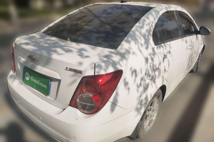 Used Chevrolet Aveo Sonic 2011 Sedan 1.4L Manual Transmission SE Rear Right 45 Deg