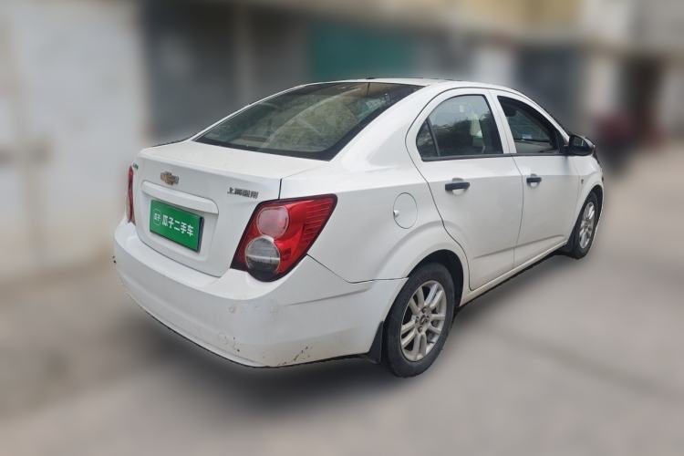Used Chevrolet Aveo Sonic 2011 Sedan 1.4L MT SL Rear Right 45 Deg