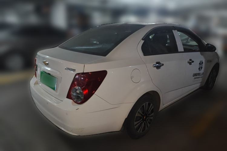 Used Chevrolet Aveo Sonic 2011 Sedan 1.4L MT SL Rear Right 45 Deg