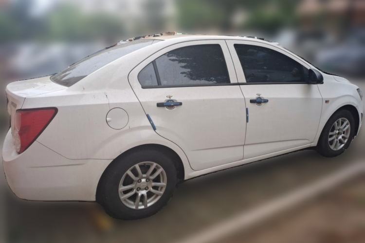 Used Chevrolet Aveo Sonic 2011 Sedan 1.4L MT SL Rear Right 45 Deg