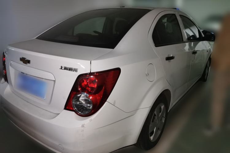 Used Chevrolet Aveo Sonic 2011 Sedan 1.4L MT SL Rear Right 45 Deg